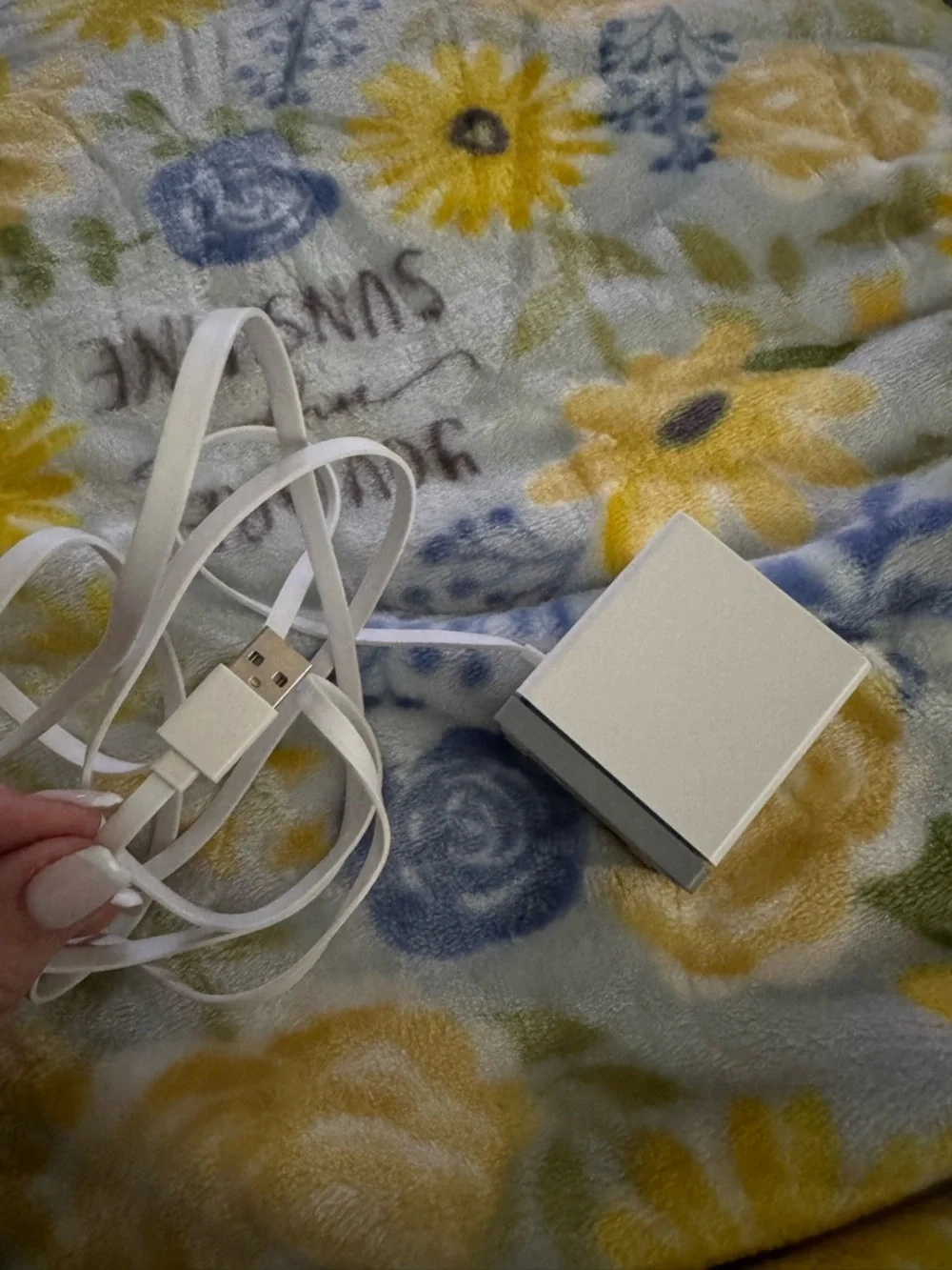 Compact White Home Security Camera - Small Cube Design